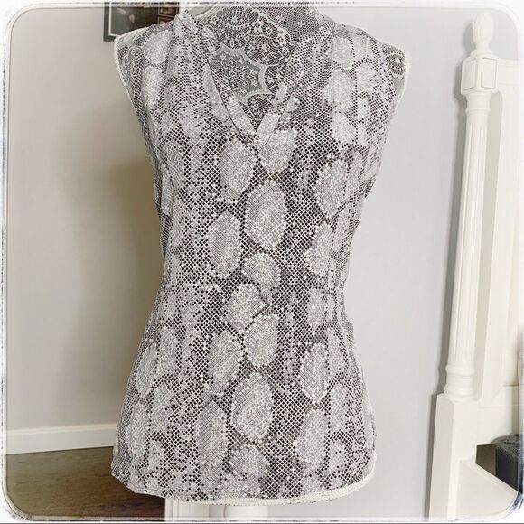 Joie Tops - Joie silk sleeveless blouse. NWT